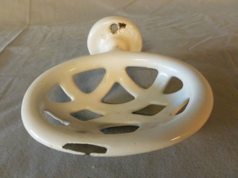 lot 69 image: Antique Cast Iron