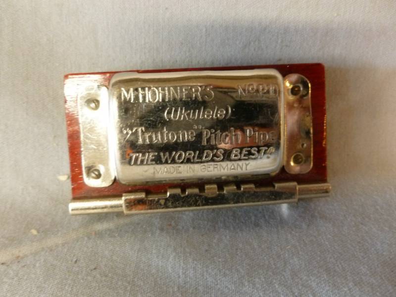 lot 110 image: Vintage Pitch Harmonica