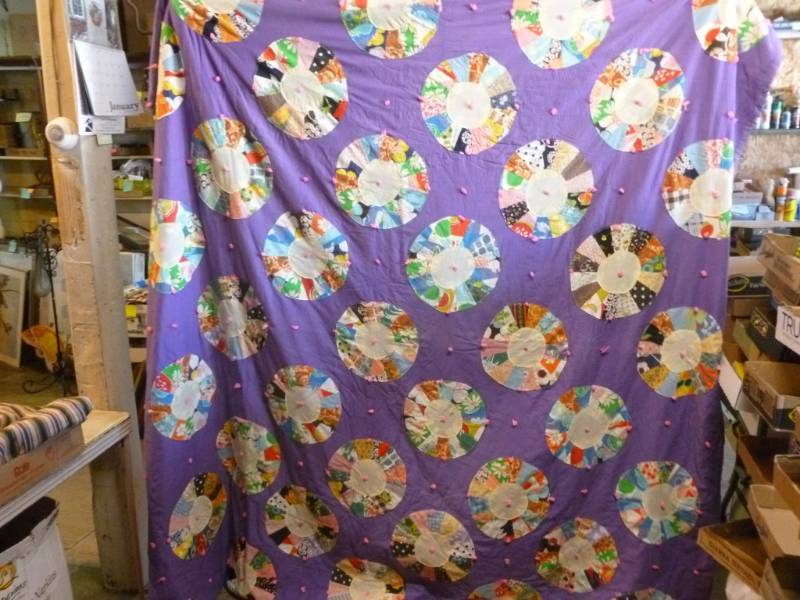 lot 161 image: Quilt