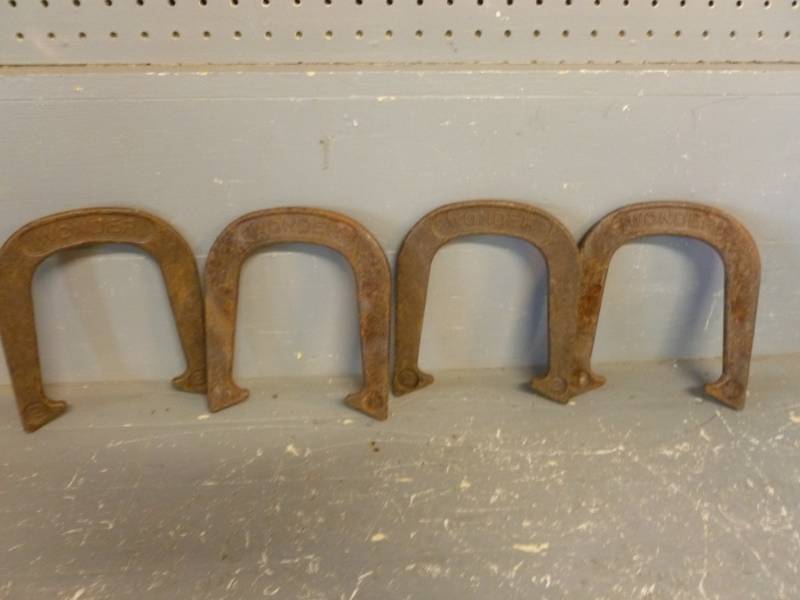 lot 181 image: Vintage Throwing Horseshoes