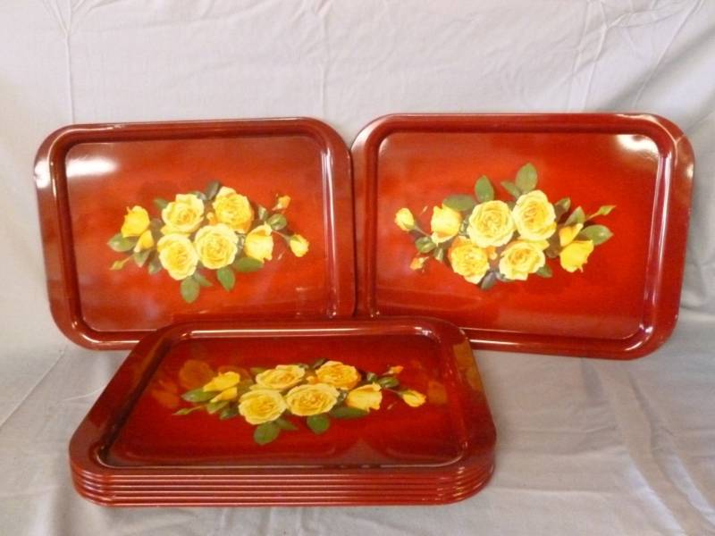 lot 196 image: Vintage Serving Trays