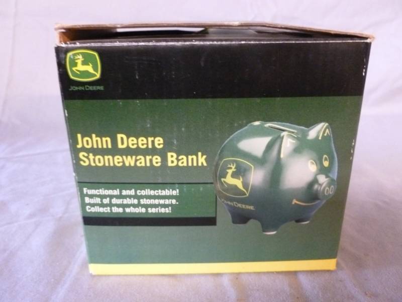 lot 214 image: John Deere Collectible