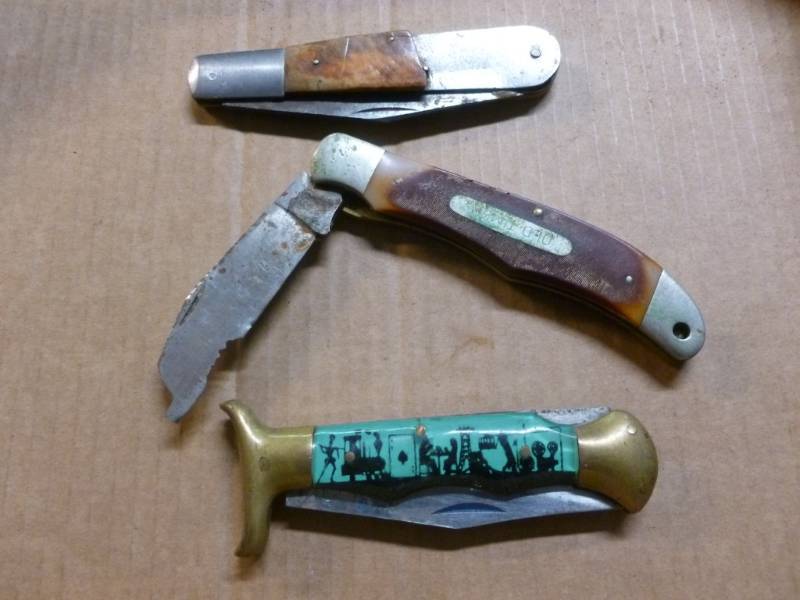 lot 236 image: Vintage Pocket Knives