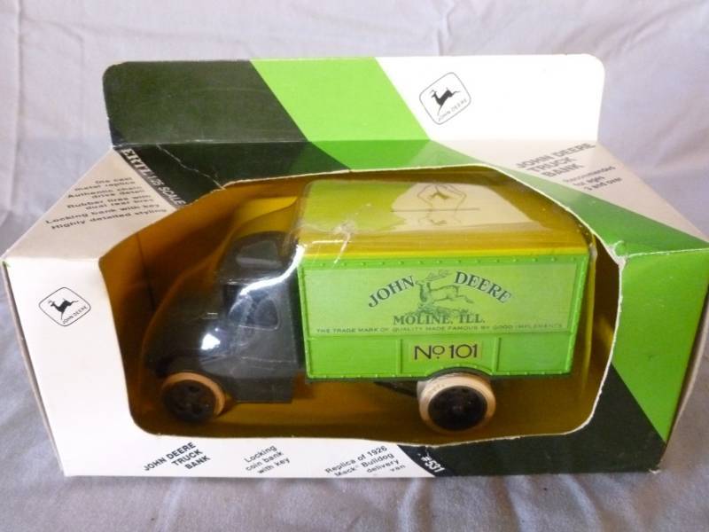 lot 254 image: Ertl Truck Coin Bank