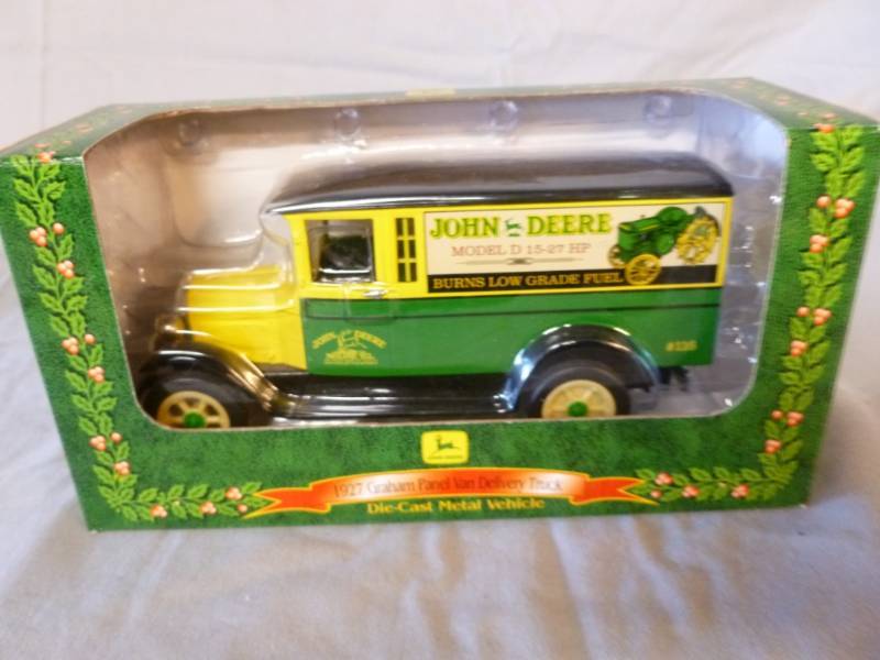 lot 274 image: Ertl Truck Coin Bank