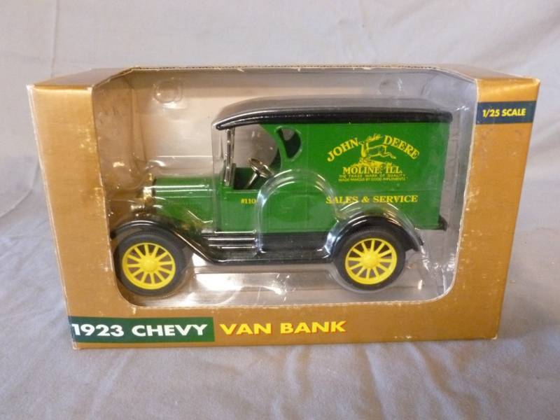lot 279 image: Ertl Truck Coin Bank
