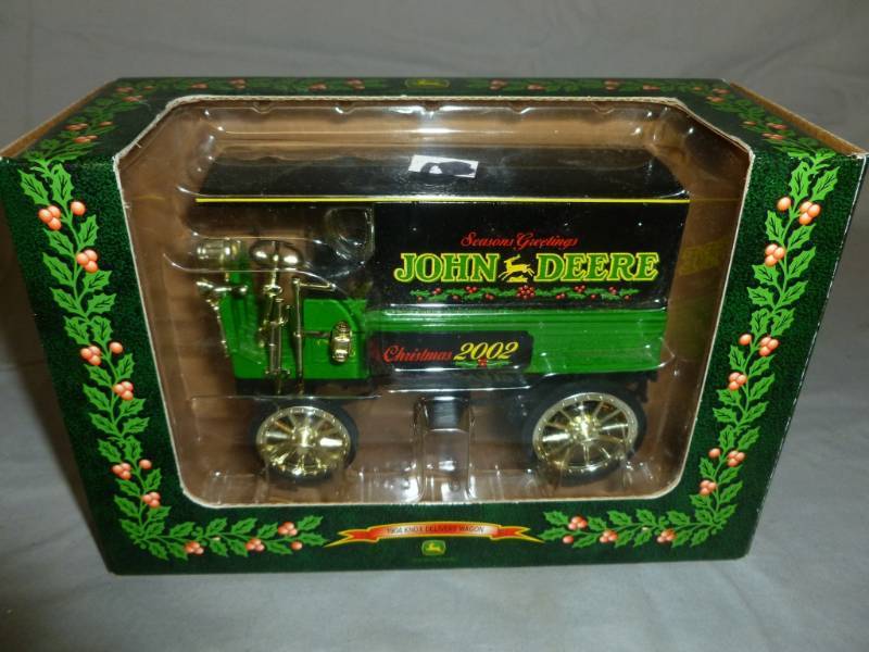 lot 287 image: Ertl Truck Coin Bank