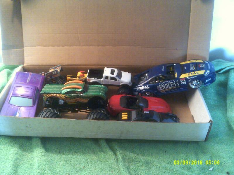 COLLECTIBLE TRUCKS