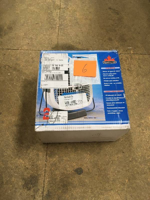 lot 6 image: Seabreeze 7500-1 Portable Fan open box not used
