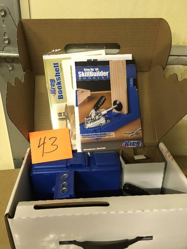 lot 43 image: Kreg K4 Pocket-Hole System  open box not used