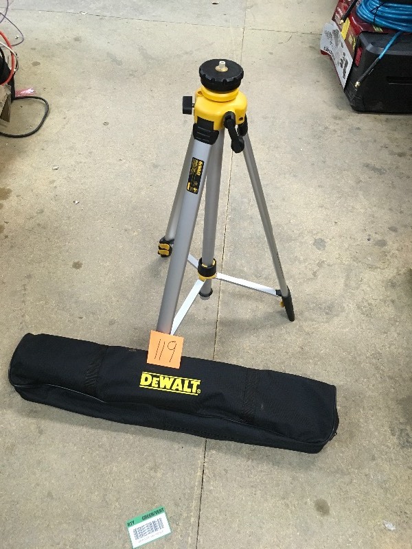 lot 118 image: Dewalt Adjustable and Portable Laser Level Tripod DW0881
