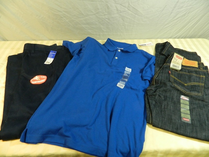lot 14 image: New Boys Clothing