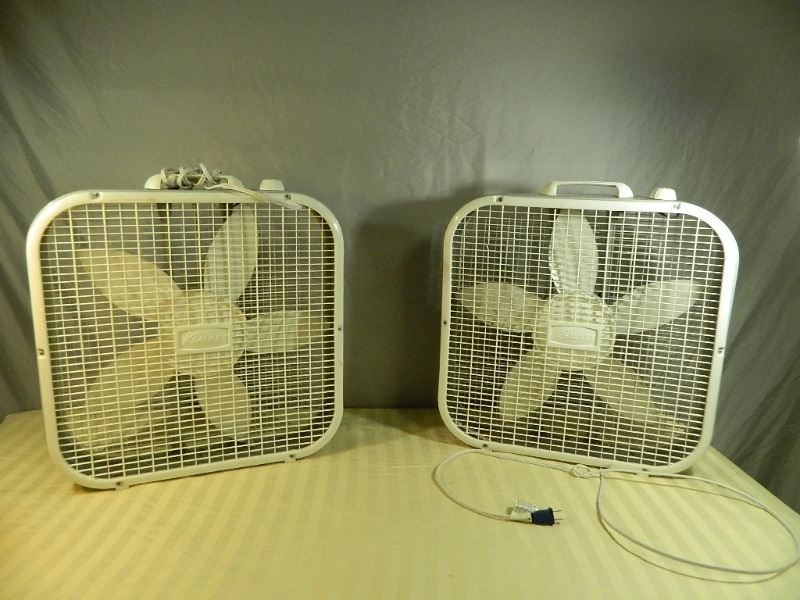 lot 29 image: 2 Galaxy Box Fans