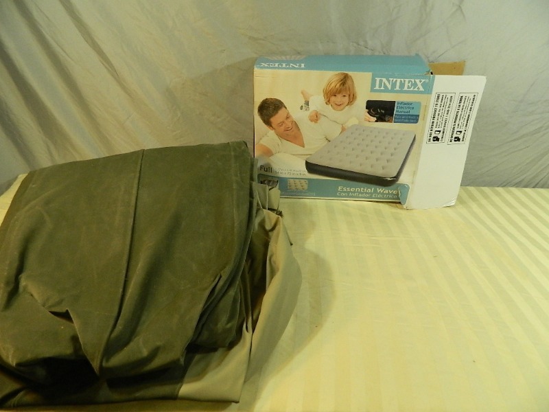 lot 30 image: Air Mattresses