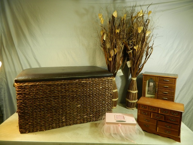 lot 59 image: Wicker Chest, Jewelry Boxes, and More