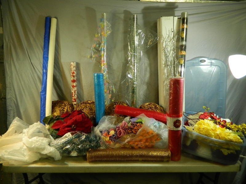 lot 75 image: Craft Items and Floral