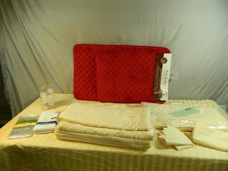 lot 81 image: New Memory Foam Bath Rug Set and More