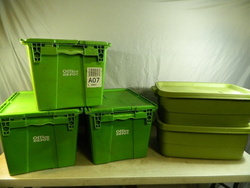 lot 90 image: 5 Totes with Lids