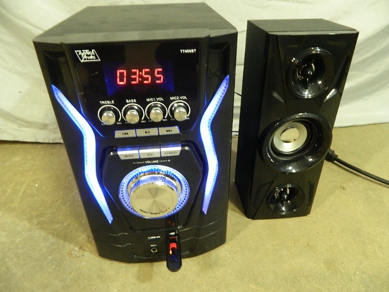lot 9 image: New Speaker and Subwoofer