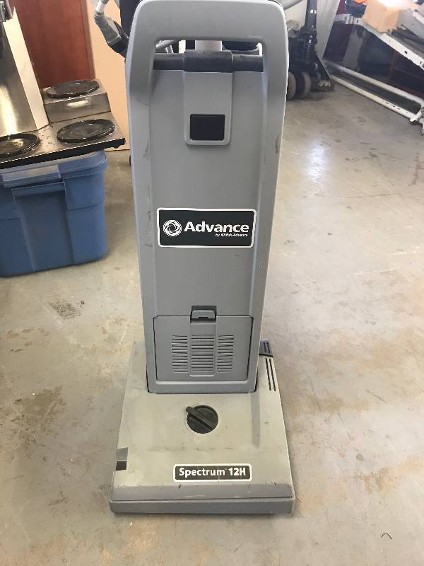 ADVANCE COMMERCIAL GRADE VACUUM