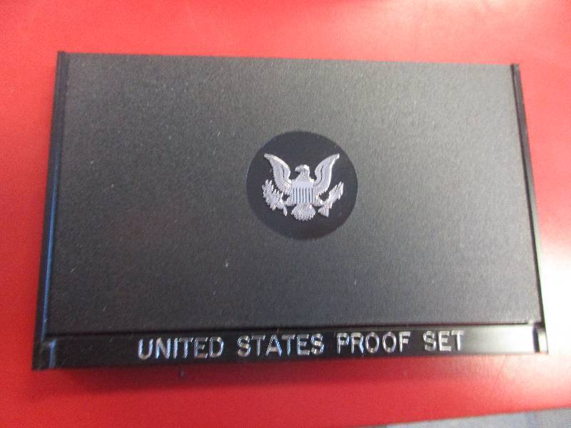 1977-S US Mint Proof Set