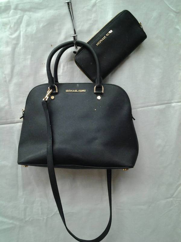 michael kors purse with strap