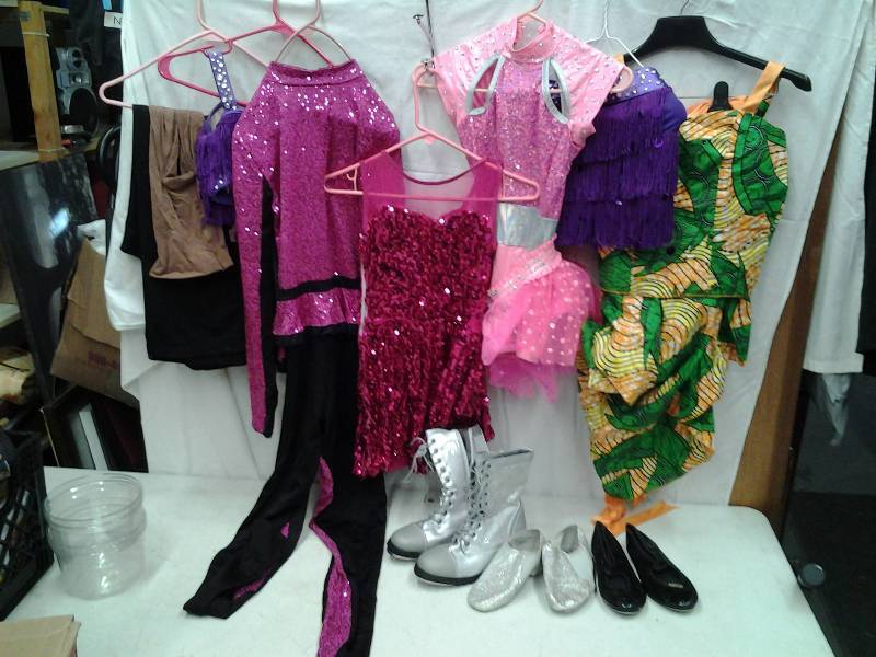 Lot Of Girls Dance Costumes & Dance Shoes (Size 6)