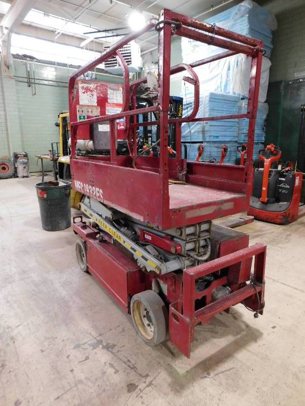 2005 MEC1932ES Manlift