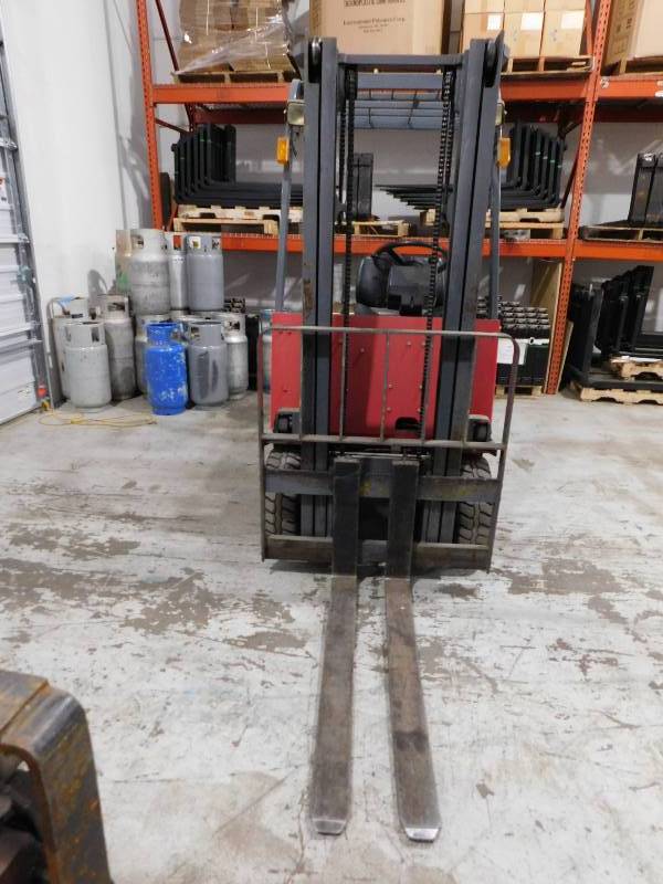 2000 NYK FBT13 PN 2800lb Electric Forklift