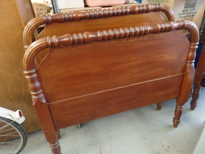 PAIR OF ANTIQUE TWIN BEDS