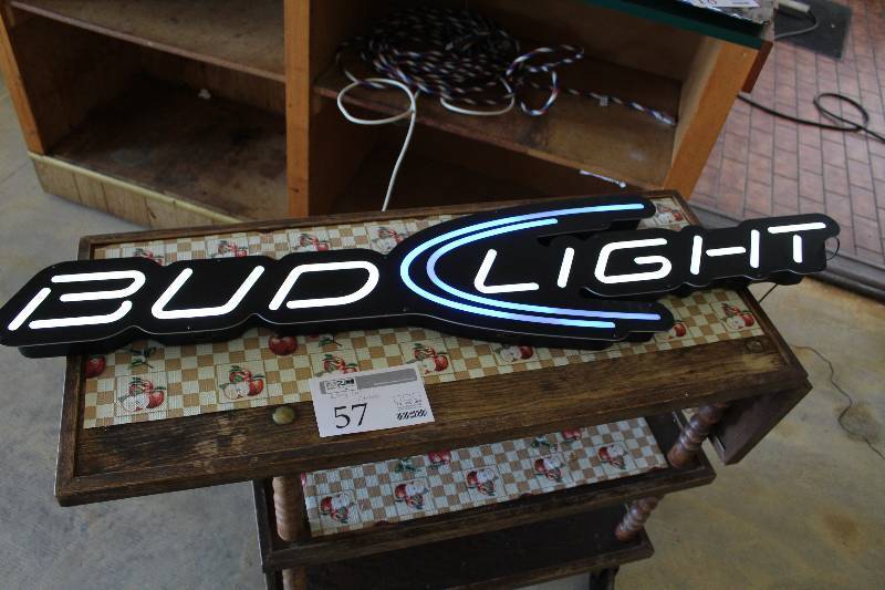 lot 18 image: Enhance America Bud Light 4ft. LED Sign Light
