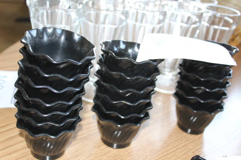 lot 109 image: Lot of (18) Condiment Holders