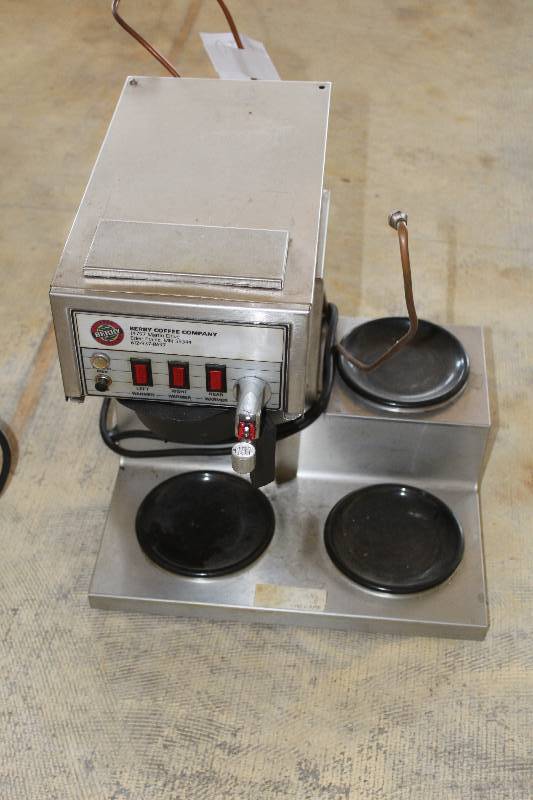 lot 61 image: Berry Coffee Coffee Maker