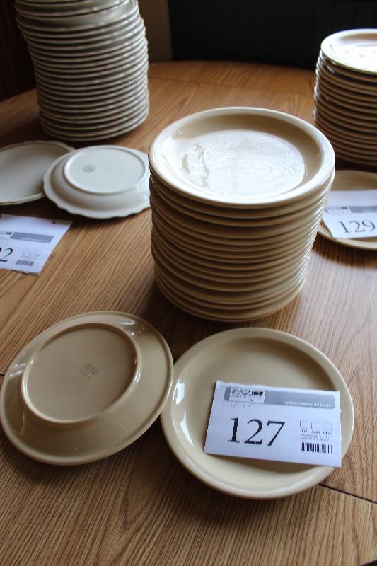 lot 127 image: Lot of (18) Buffalo China Caf 8.5in. Plates