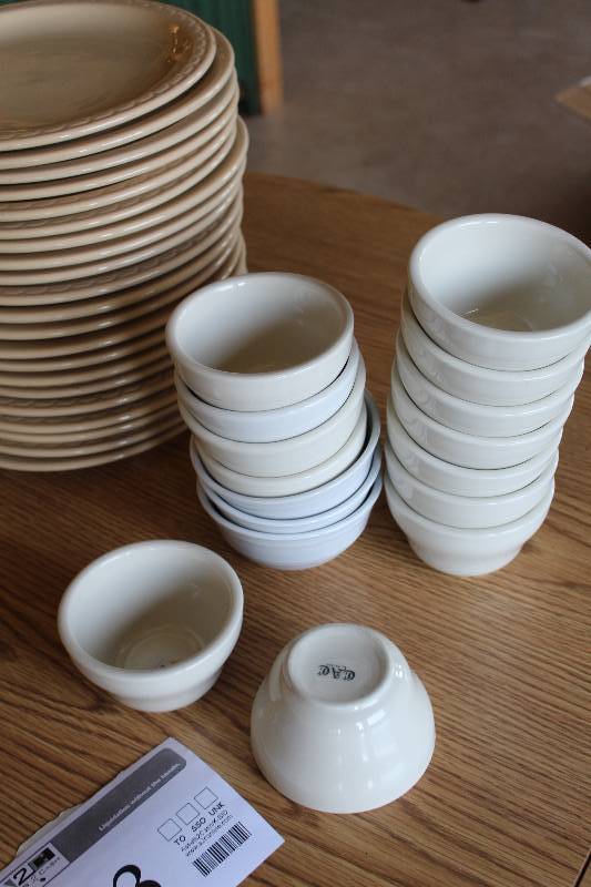 lot 143 image: Lot of (16) CAC China 4in. Cups
