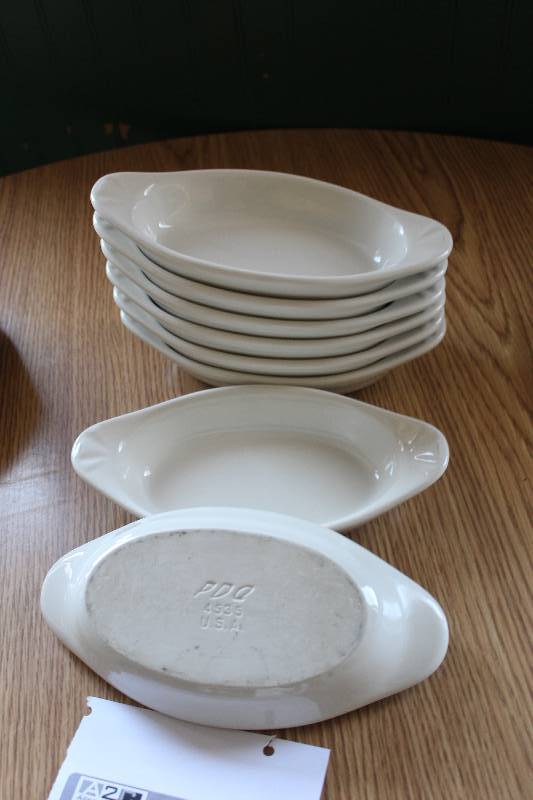 lot 138 image: Lot of (8) PDQ 9.5in. Serving Bowls