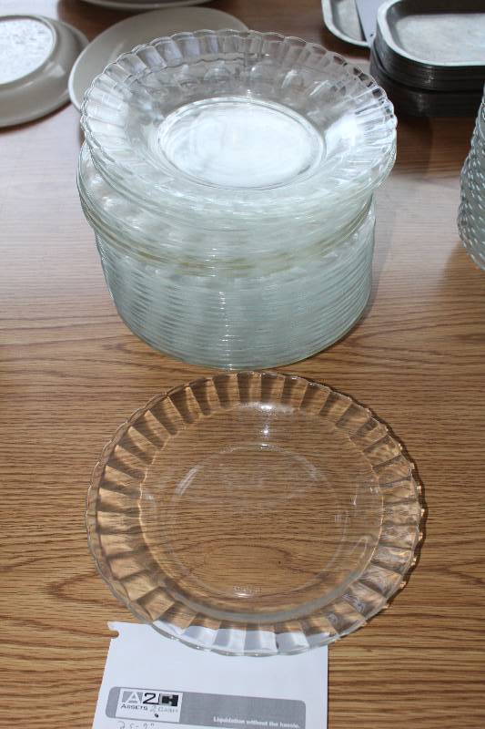 lot 142 image: Lot of (25) 9in. Glass Plates