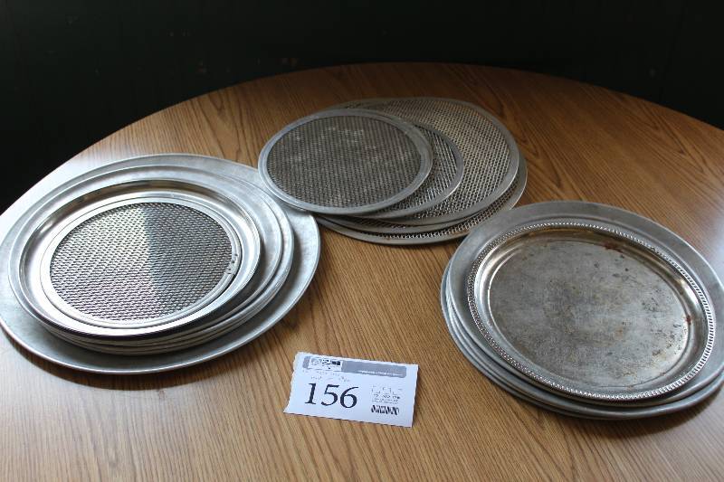 lot 156 image: Lot of (15) Pizza Trays