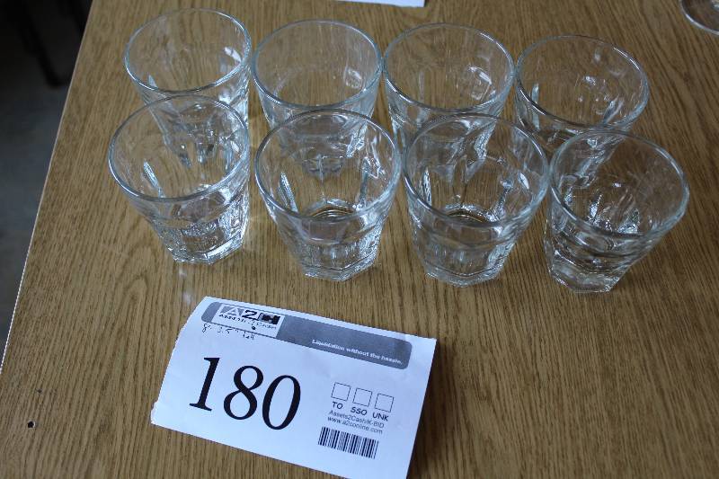 lot 180 image: Lot of (8) Bar Glasses