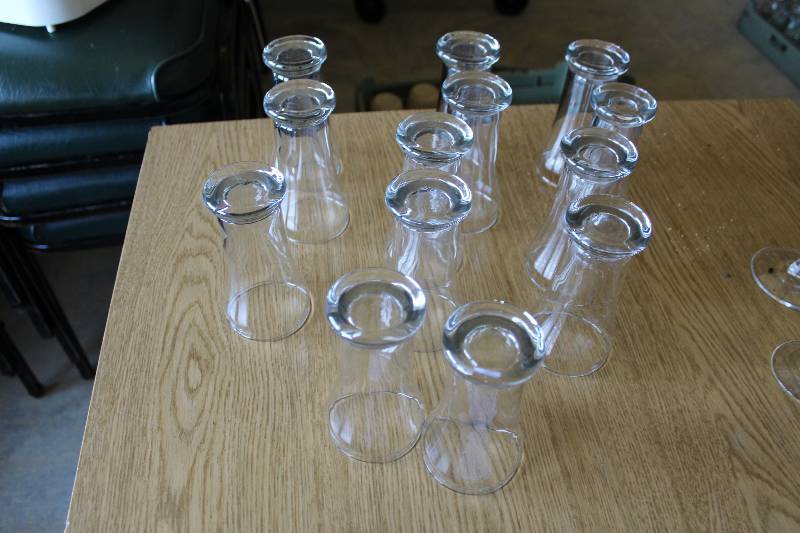 lot 181 image: Lot of (12) Beer Glasses