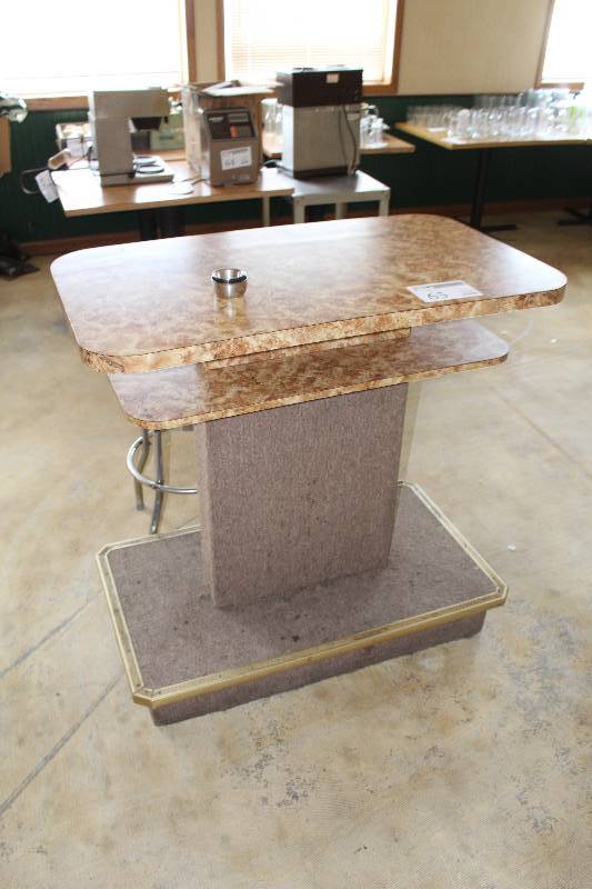 lot 65 image: Dining Island w Stool