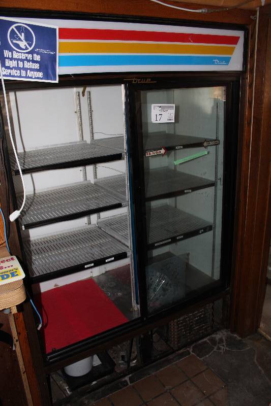 lot 17 image: True 2-Glass Door 4-Shelf Commercial Cooler