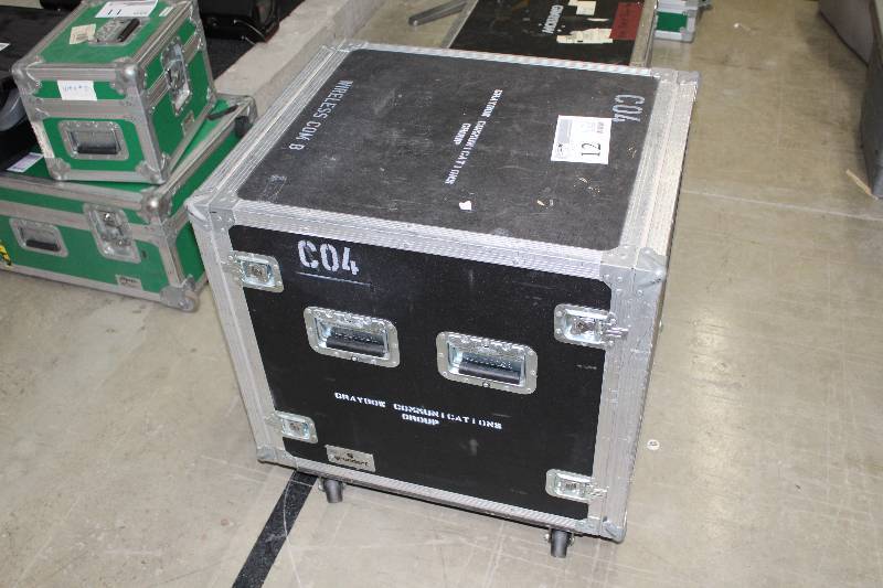 lot 12 image: RadioCom BTR-700 w Road Case