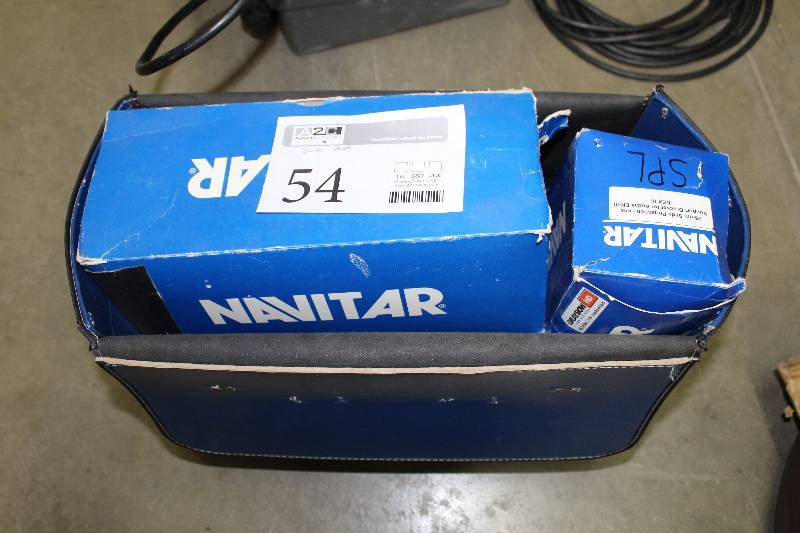 lot 54 image: Slide Projector Equipment - Navitar 200-300mm f3.5 Lens, Mount, And More