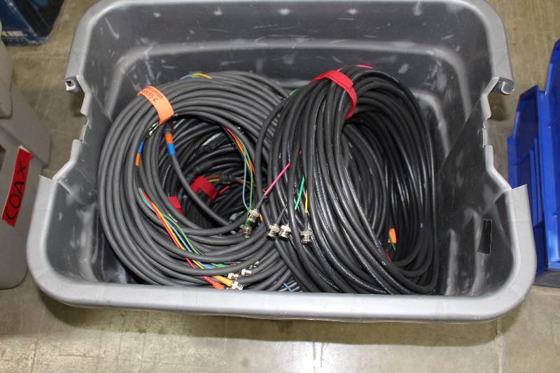 lot 46 image: Plastic Bin Lot of AV Cables