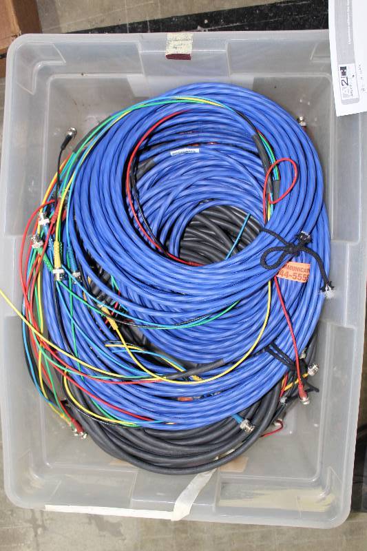 lot 49 image: Plastic Bin Lot of AV Cables