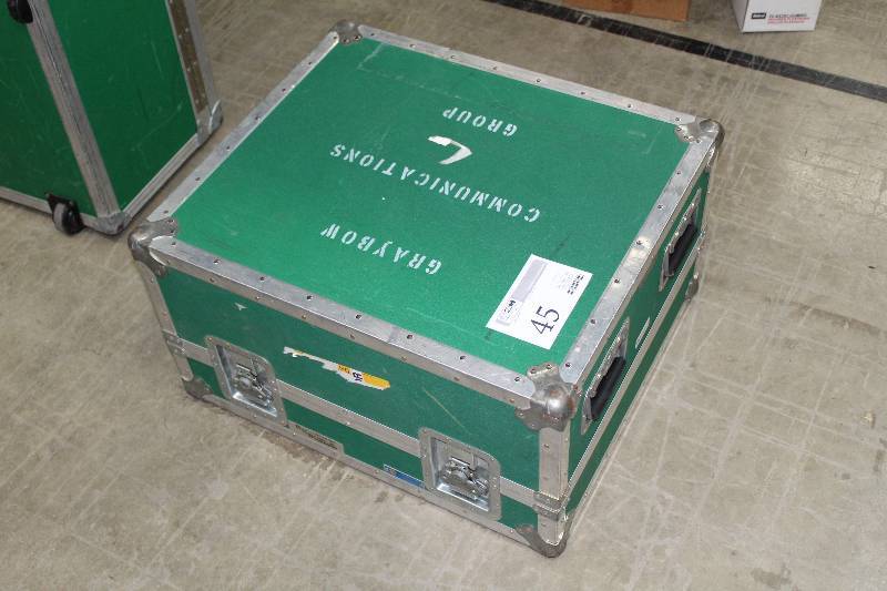 lot 45 image: Elmo Visual Presenter EV-400 AF w Road Case