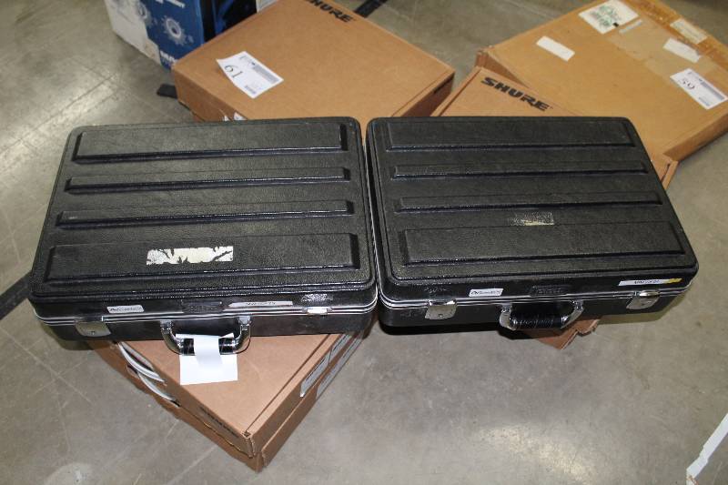 lot 85 image: Lot of (2) Shure ULXP4 Microphone Sets w Cases