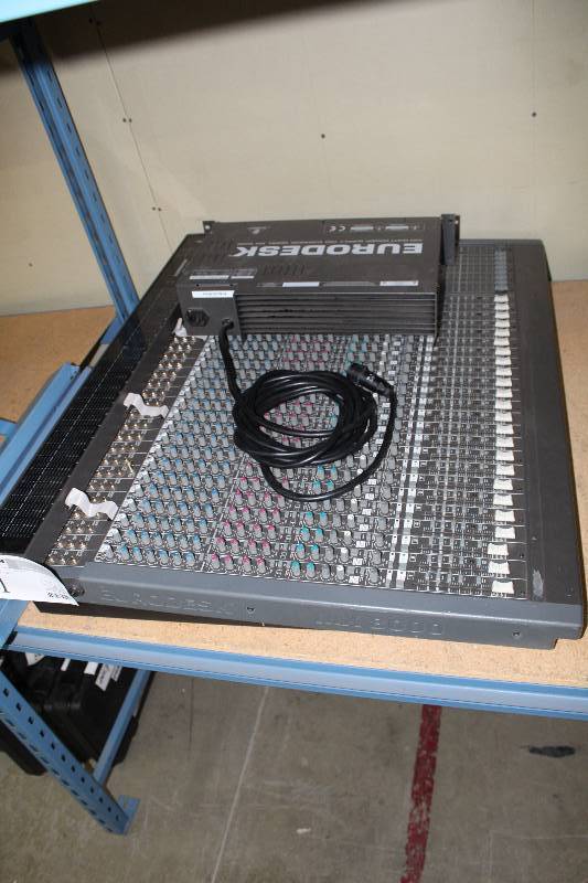 behringer mx8000 opened up