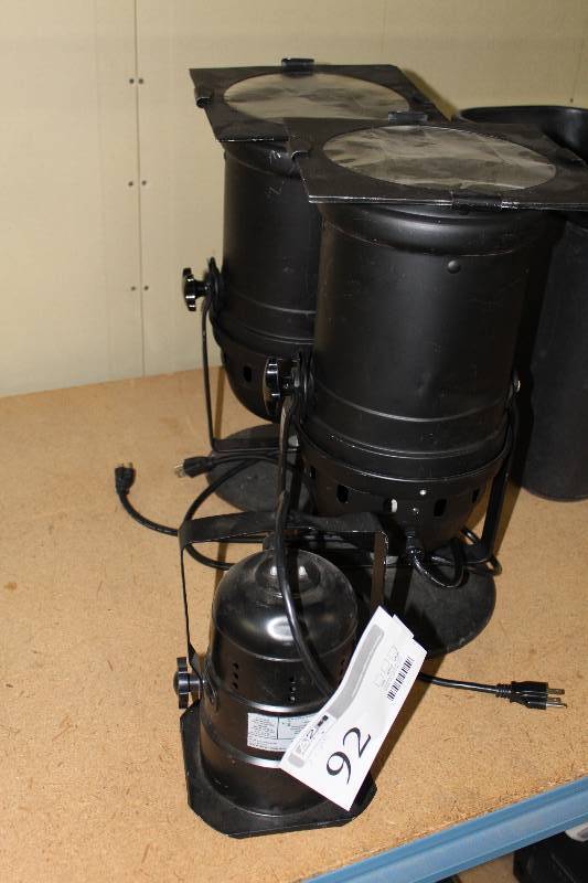 lot 92 image: Lot of (3) Chauvet 300W Lights